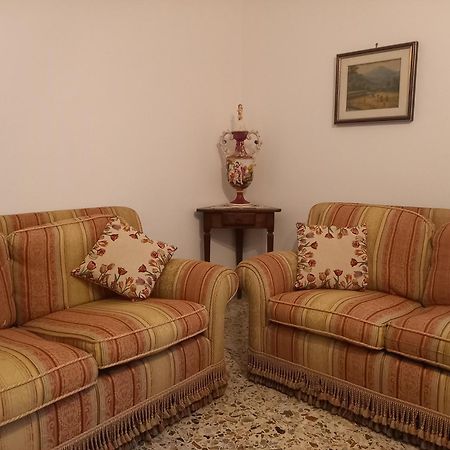 Casa Zi' Peppe Apartment Capranica Exterior photo